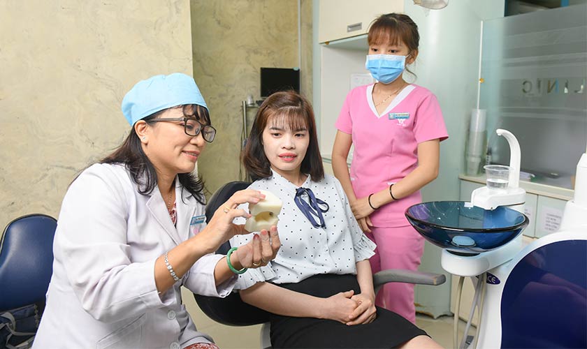 co-nieng-rang-boc-su-duoc-khong3